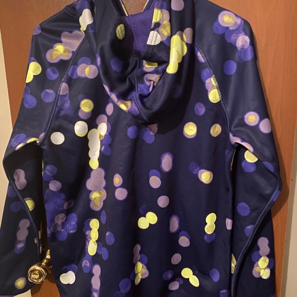 Under Armor pullover. Great condition! - Picture 3 of 6